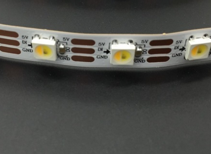 Adresovatelný SK6812RGBW LED pásek 15W/m  1,66cm