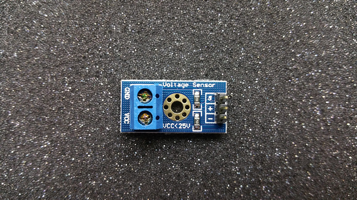 Napěťový senzor pro arduino 0-25V dělič