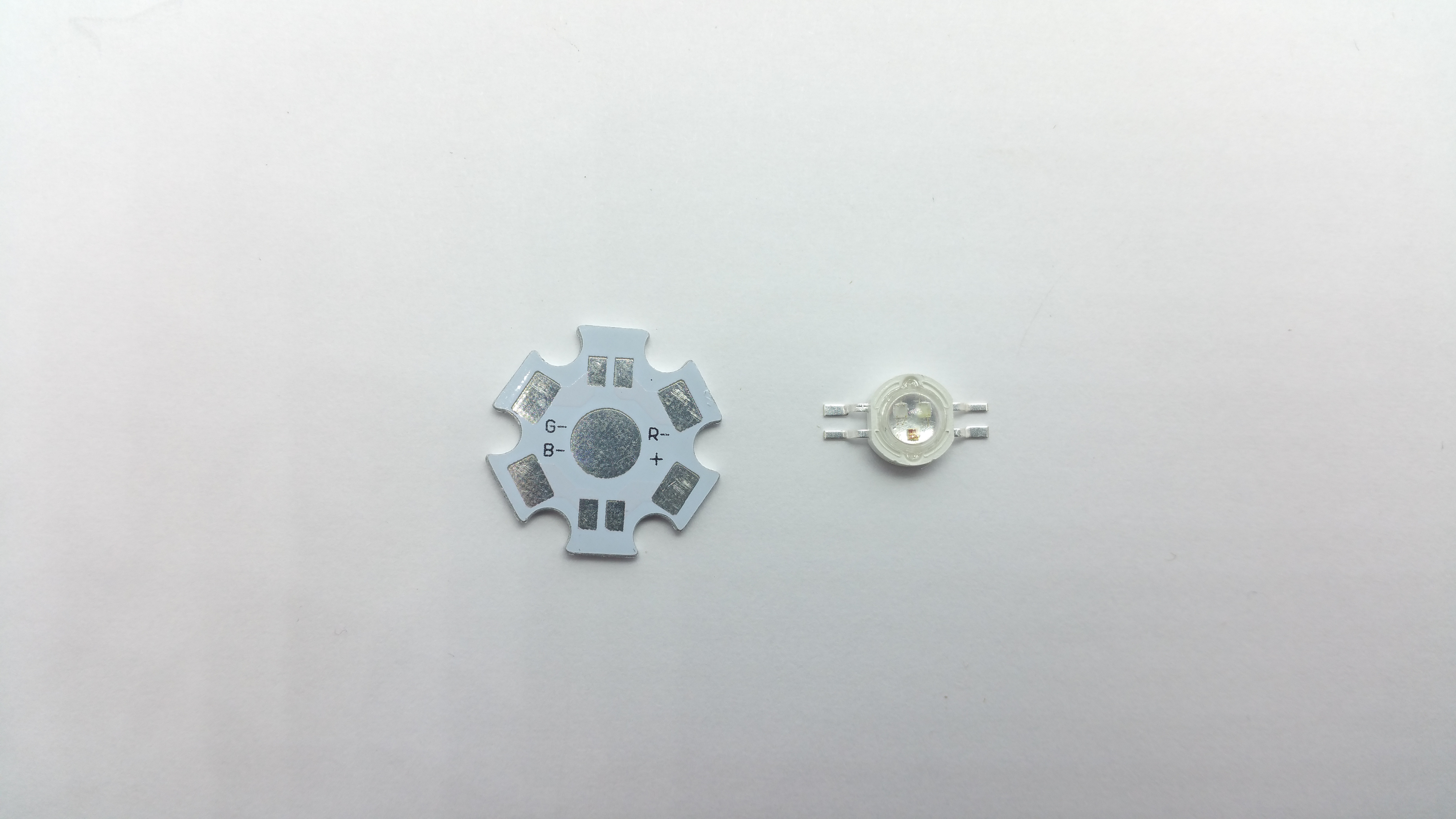3W LED barevná RGB + podložka
