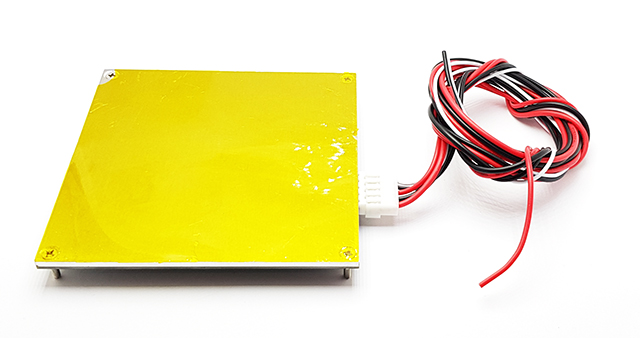 Mini vyhřívaná podložka Heated bed pro 3D tiskárnu 12V s kabeláží , hliník