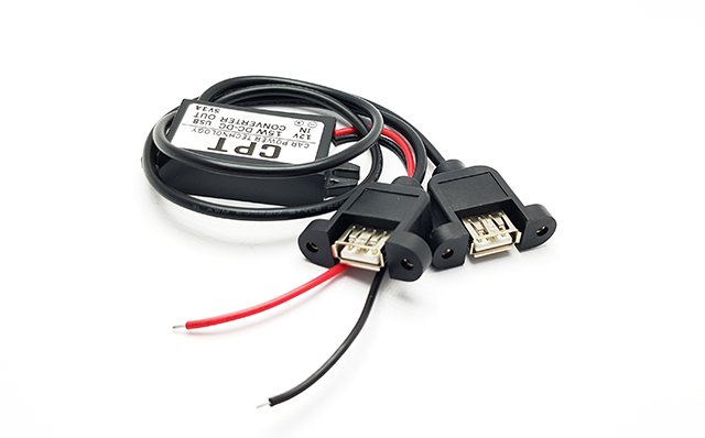 USB 5V 3A zdroj snižující napětí 12V