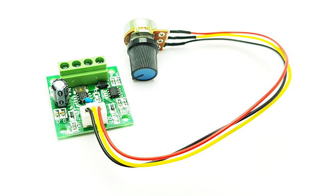 PWM generátor pro řízení otáček DC motoru 2A