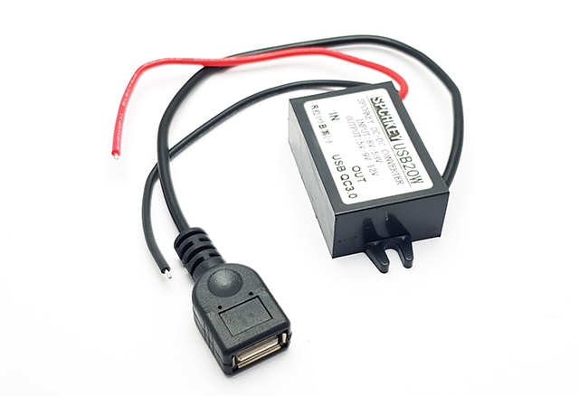 USB 5V 2A zdroj snižující napětí 12V QC2.0