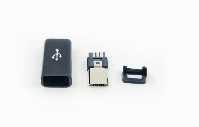 Micro USB konektor samec na kabel