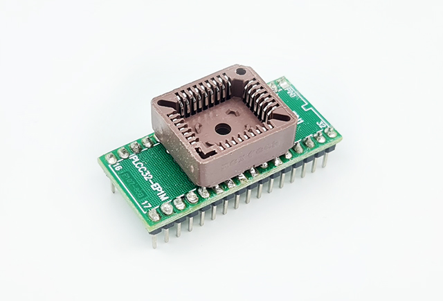 Adaptér PLCC32 na DIP32