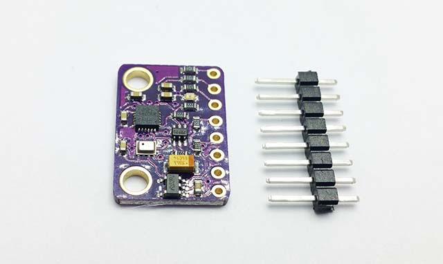 Digitální akcelerometr + gyroskop + magnetometr + barometr