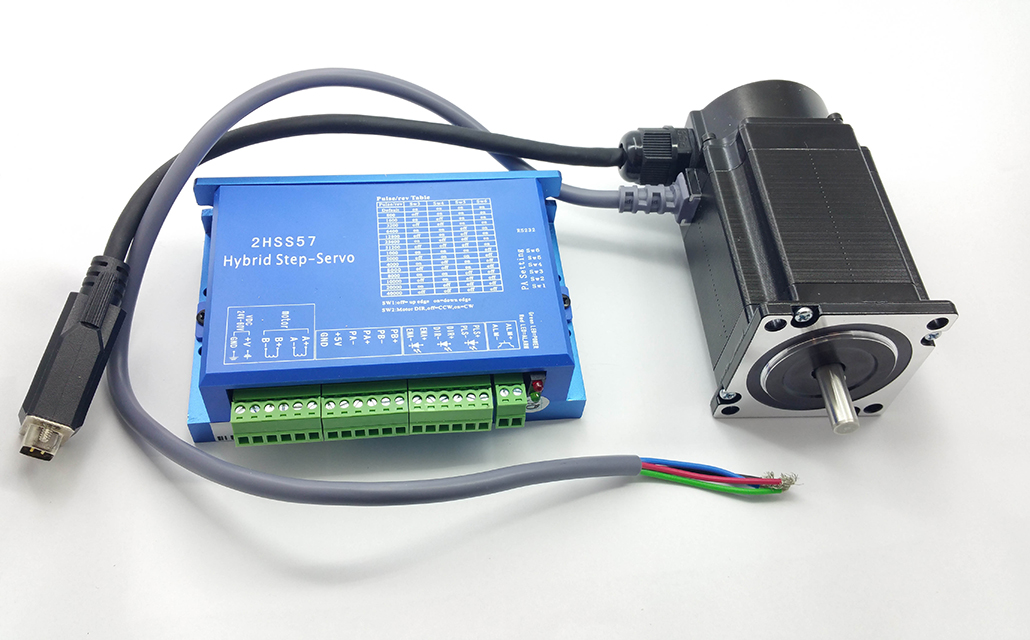Hybridní servo 2,2Nm + driver