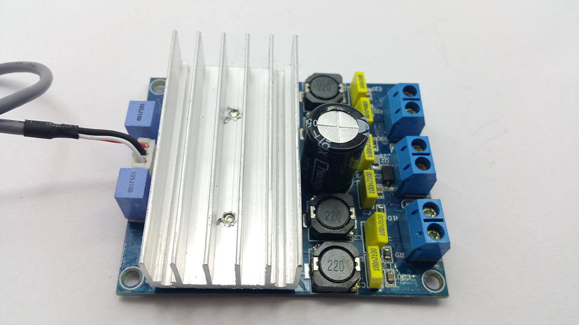 Digitální audio zesilovač 2x50W TDA7492
