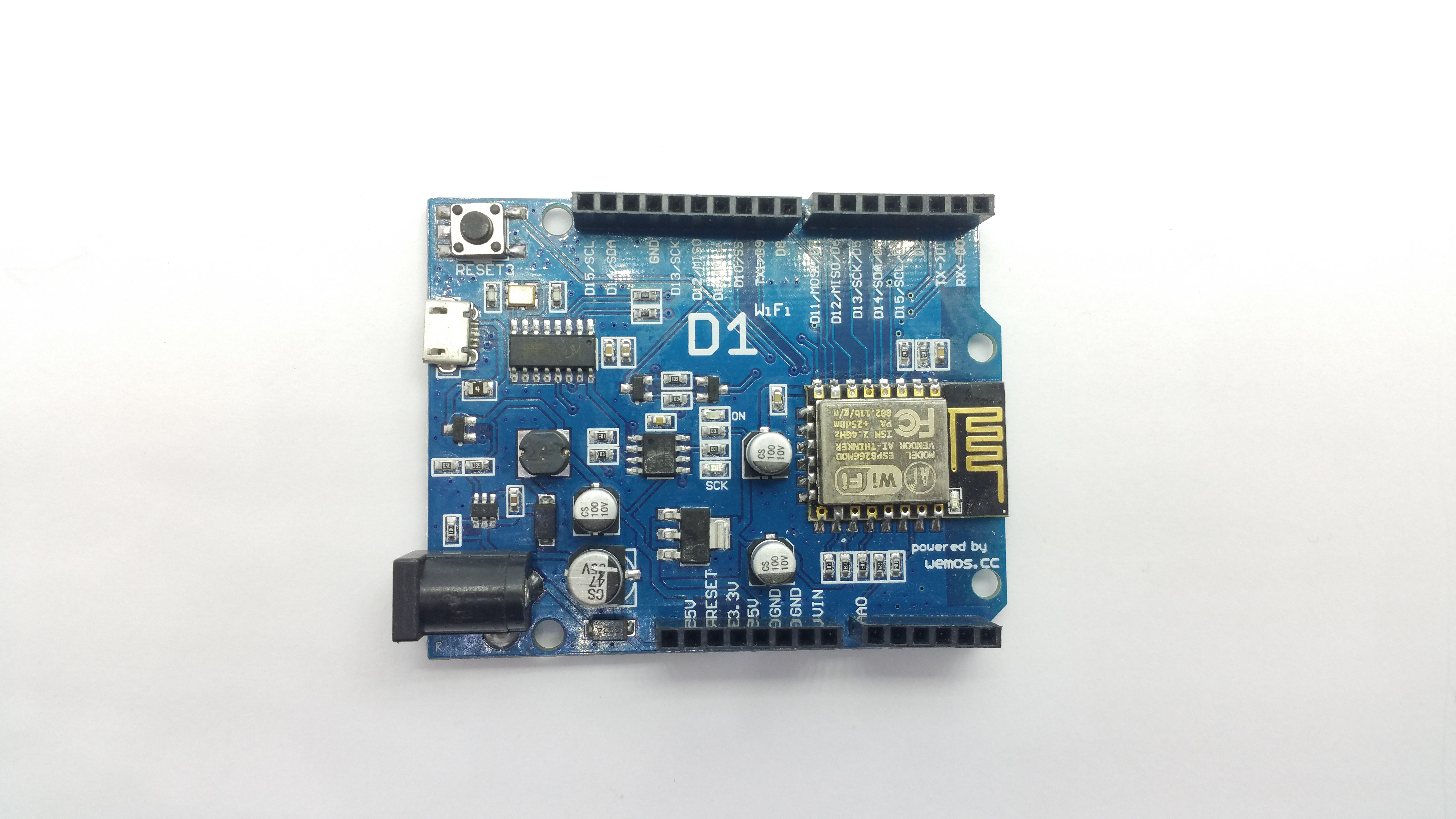 WiFi vývojová deska WeMos D1 ESP8266 2,4GHz SoC IoT