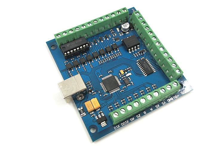 4-osý CNC ovladač pro MACH3 - USB