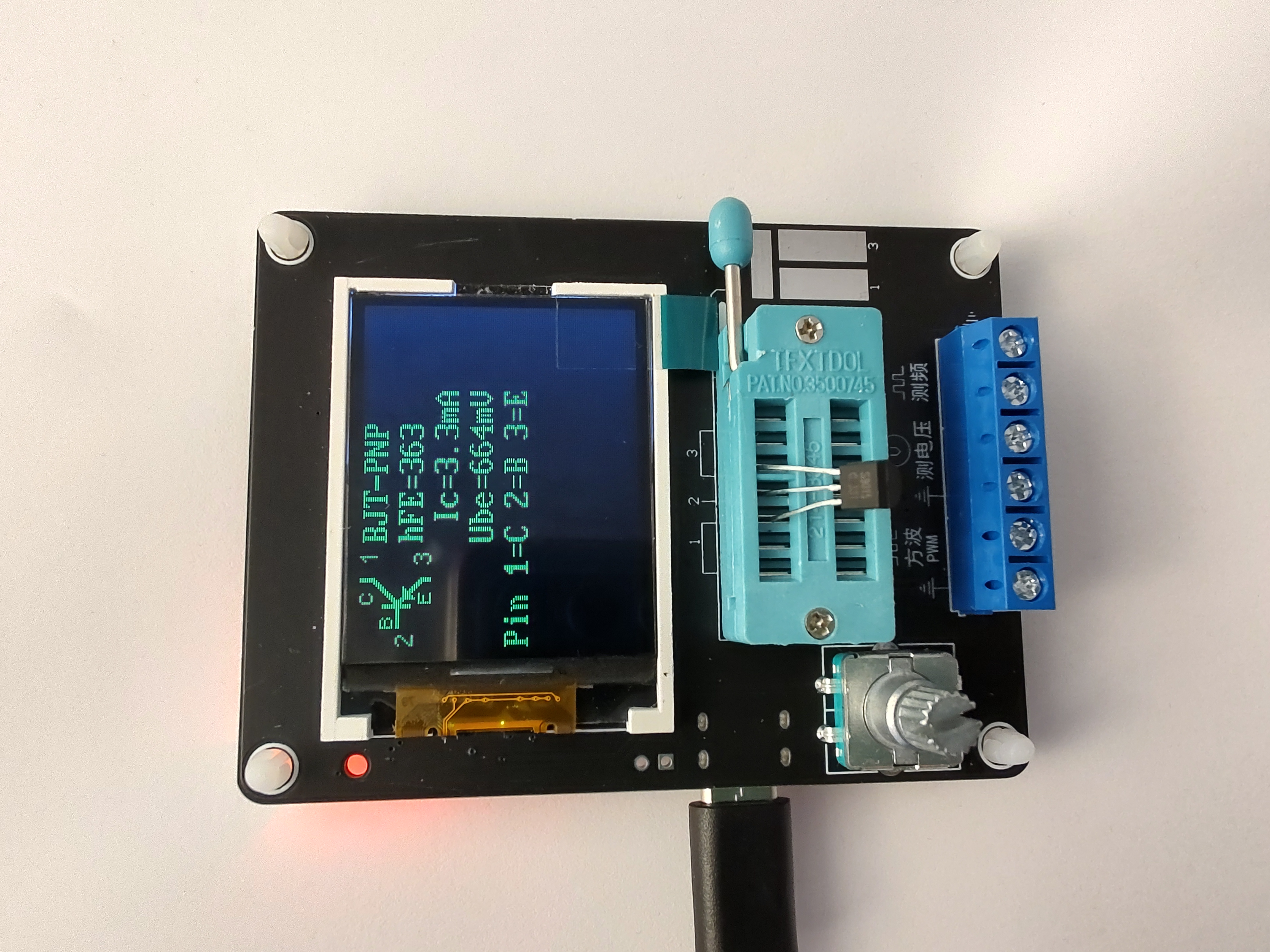Automatický tester generátor měřič RLC , ESR a polovodičových součástek