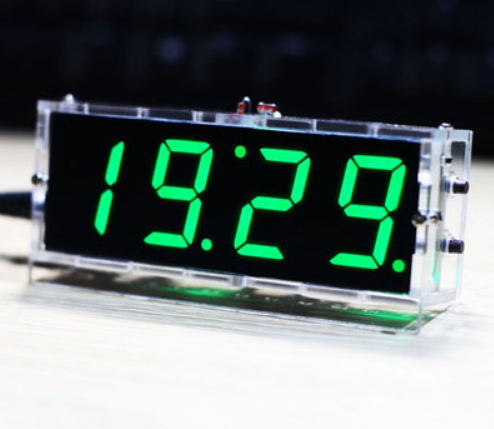 Stavebnice digitálních hodin se zeleným LED displejem