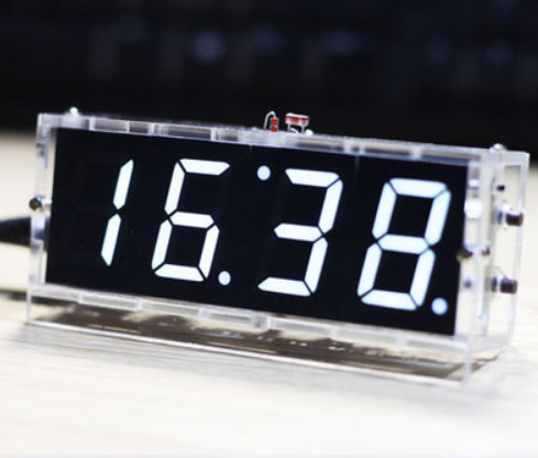 Stavebnice digitálních hodin s bílým LED displejem