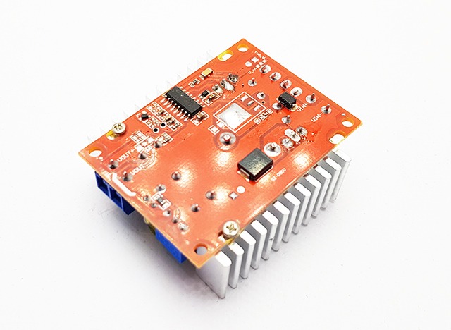 Nastavitelný zdroj snižující napětí 1,2-30V 15A