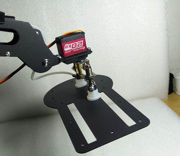 Podtlaková vzduchová pumpa s dvojitou přísavkou a ventilem