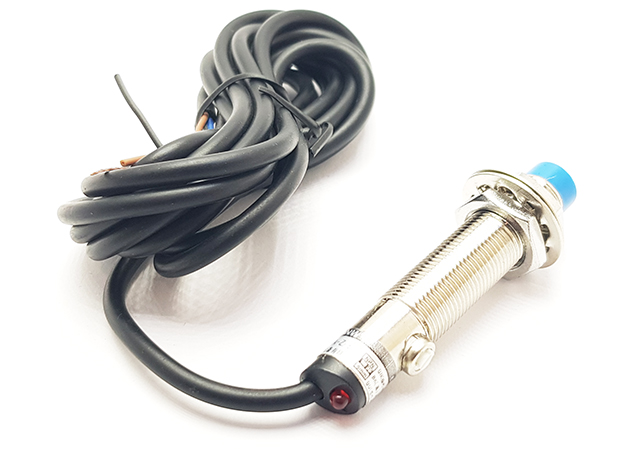 Kapacitní bezkontaktní snímač, NPN snímač podložky 