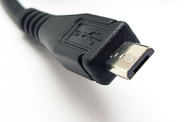 Adaptér 5V DC 2A micro USB