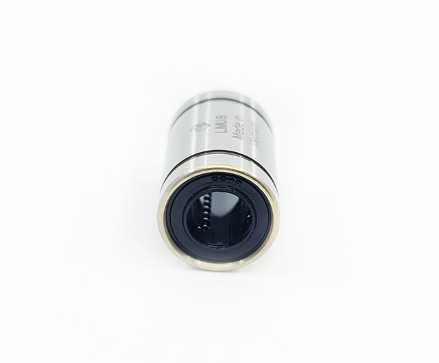 Misumi LMU8 lineární ložisko 8mm kuličkové LM8UU