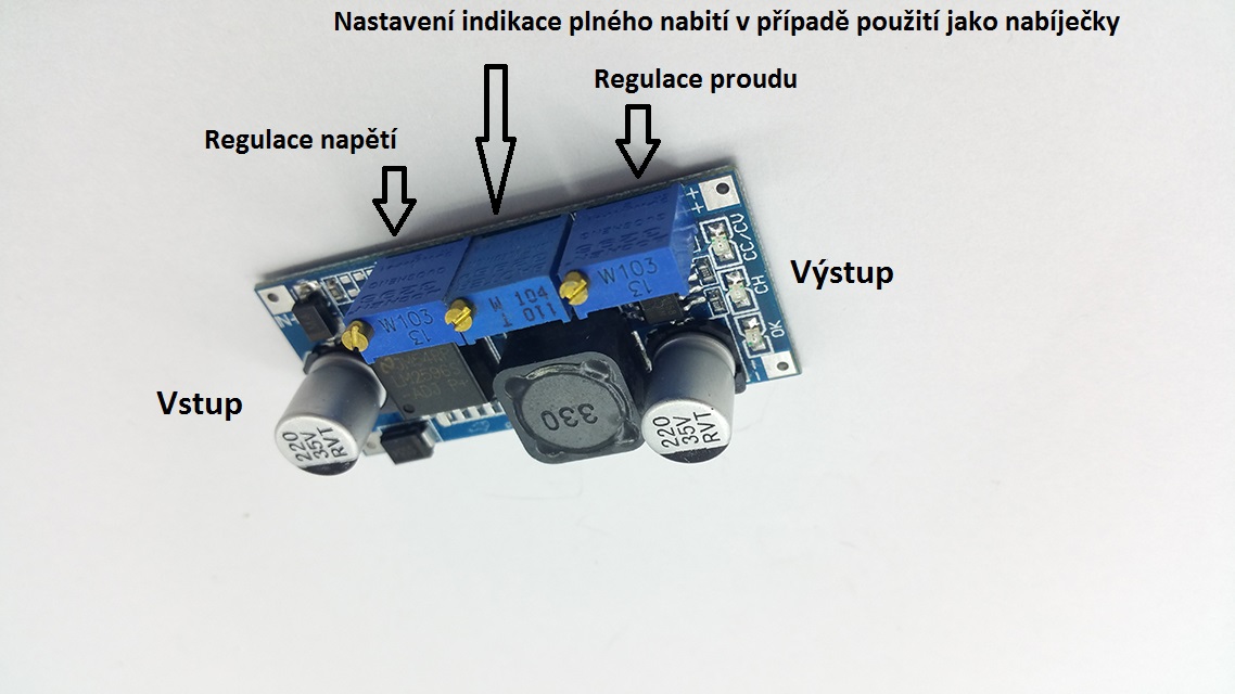 Nastavitelný napěťový a proudový zdroj