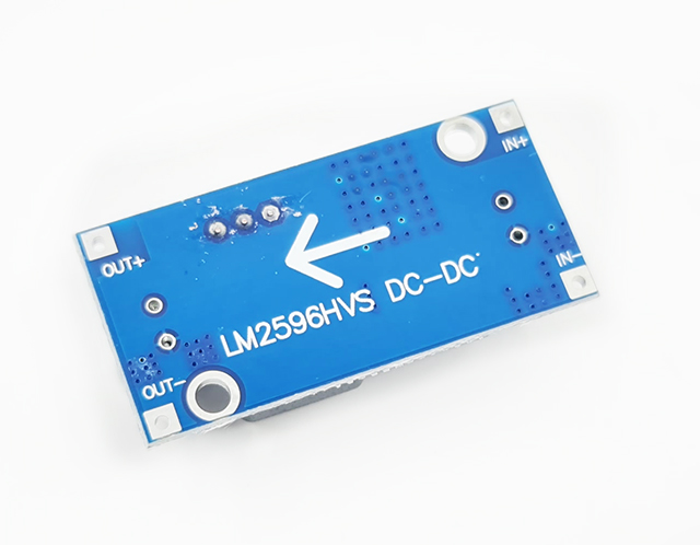 Nastavitelný zdroj snižující napětí 3-40V 